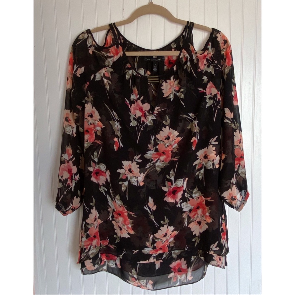 WHBM Floral lightweight blouse